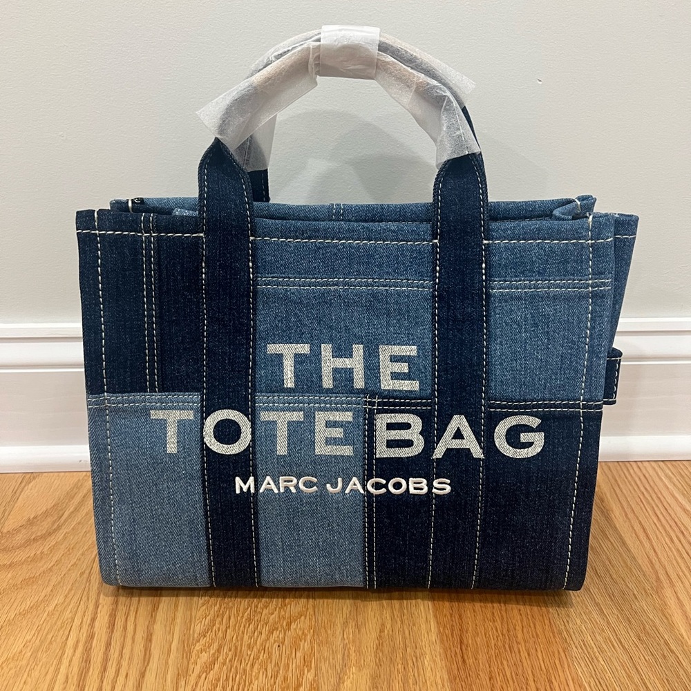 Marc jacobs denim medium tote bags